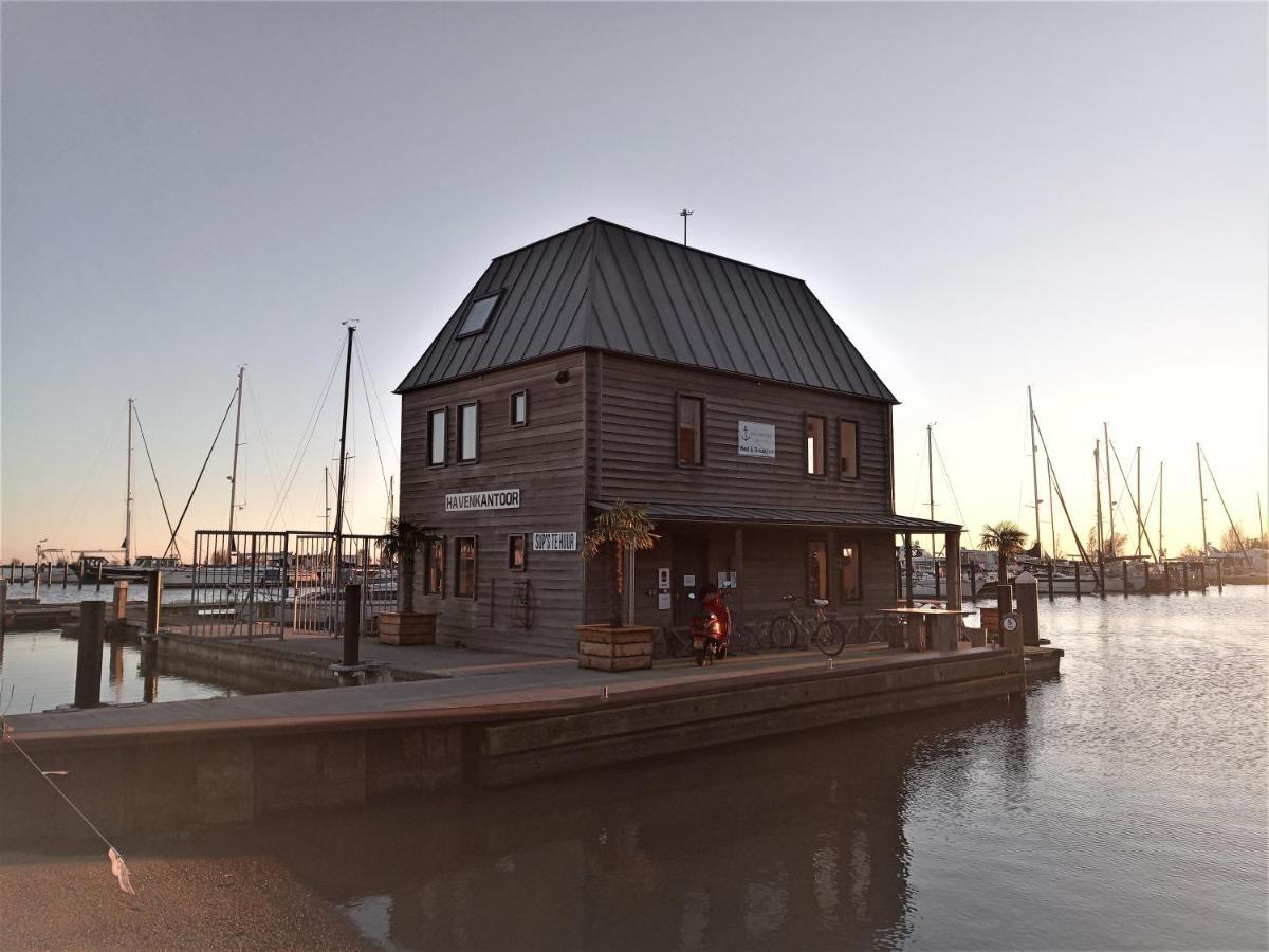 Kaap Hoorn Club Bed En Breakfast Экстерьер фото